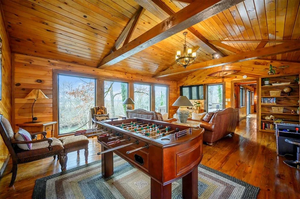 Photo of 732 Red Fox Road