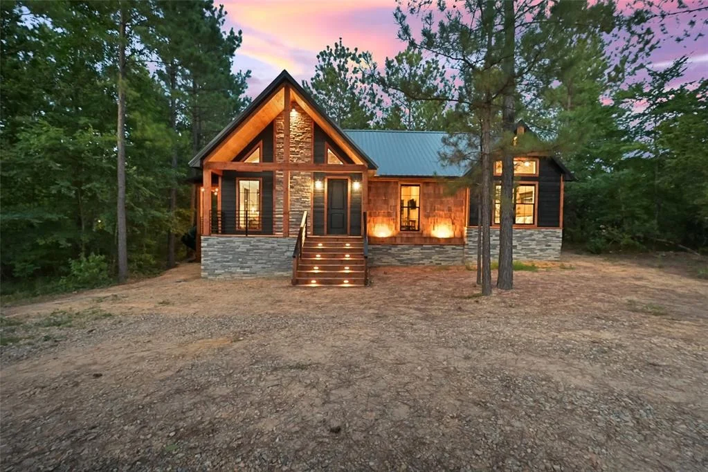Photo of 42 Hickory Ridge Road