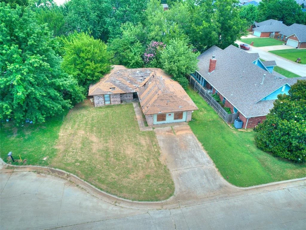 Photo of 20579 Brush Creek Boulevard