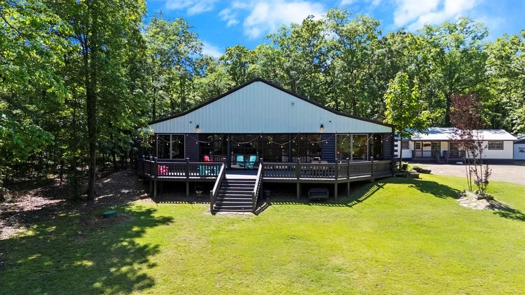 Photo of 263 Crooked Oaks Lane