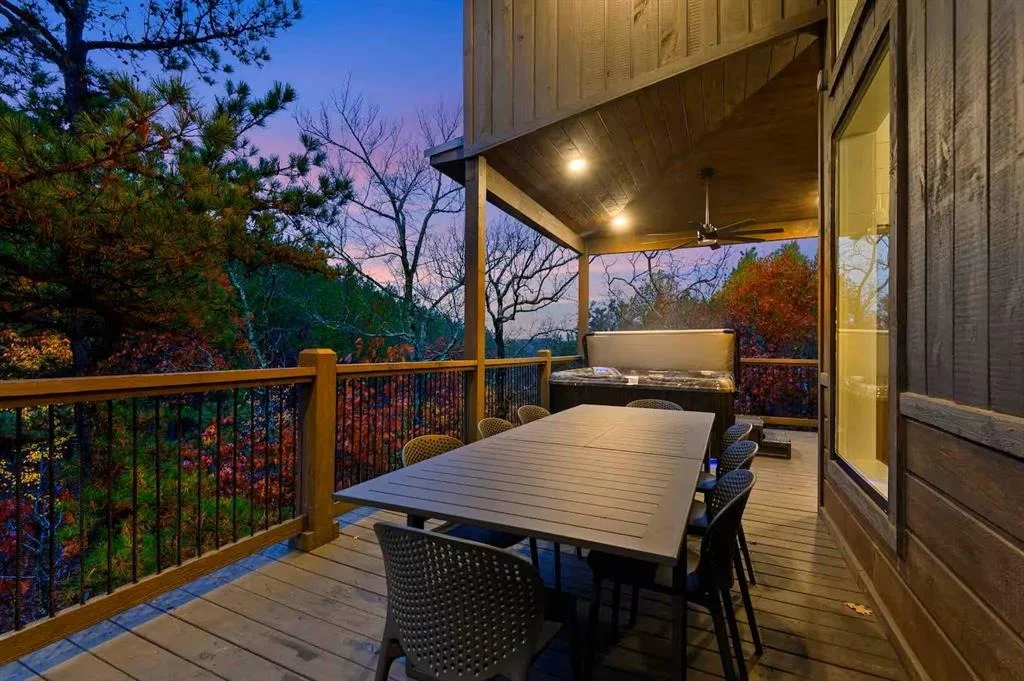 Photo of 836 Timberline Trail