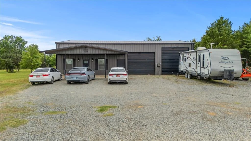 Photo of 416094 E 1170 Road
