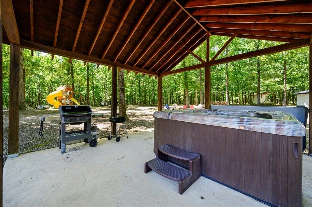 Photo of 263 Crooked Oaks Lane
