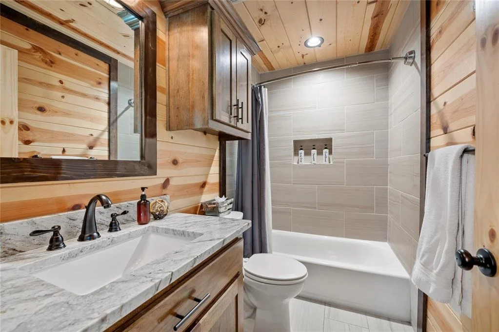 Photo of 136 Scrub Oak Trail