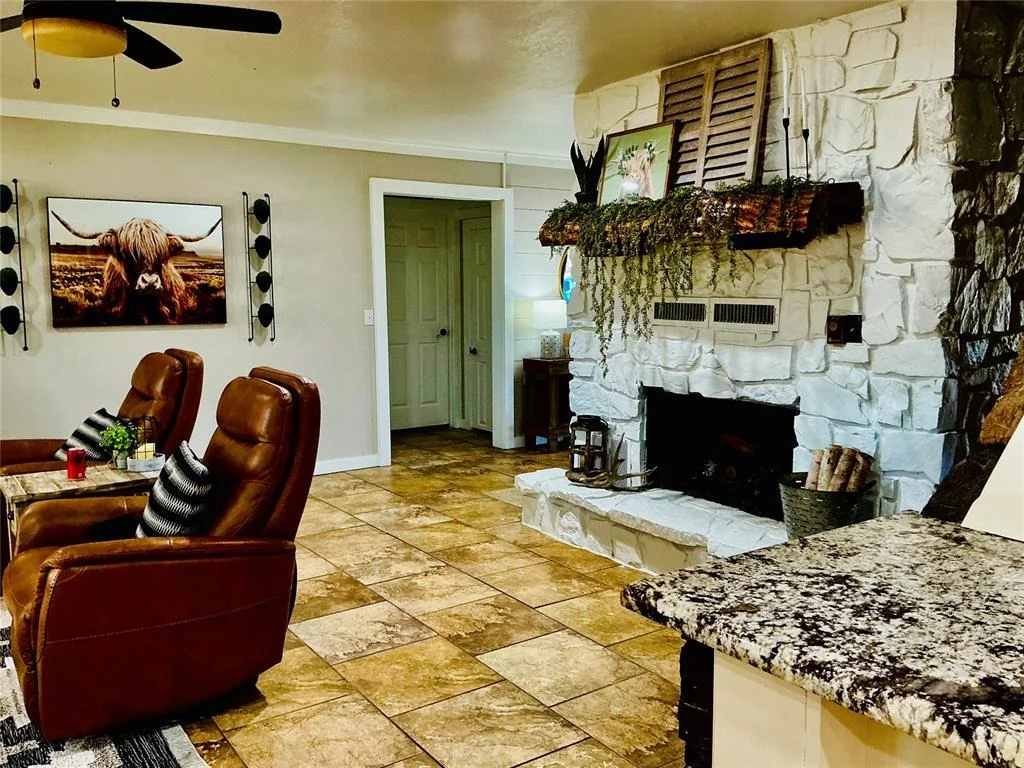 Photo of 868 N Living Land Road