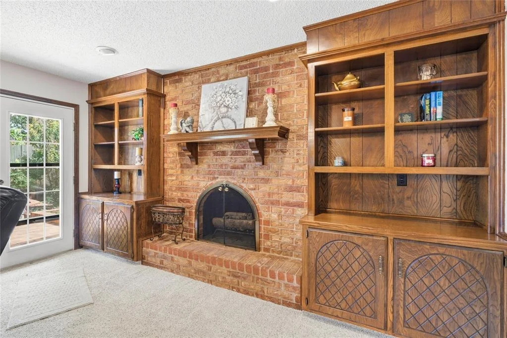 Photo of 305 W Platt Drive