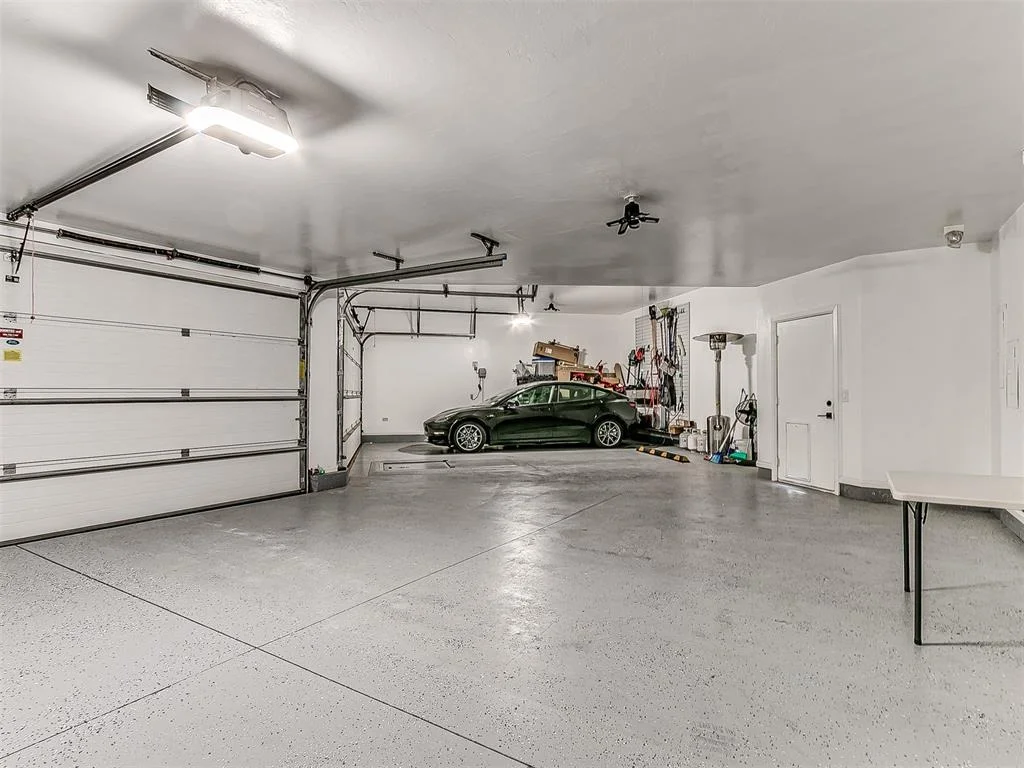 Photo of 18601 Wolf Creek Drive