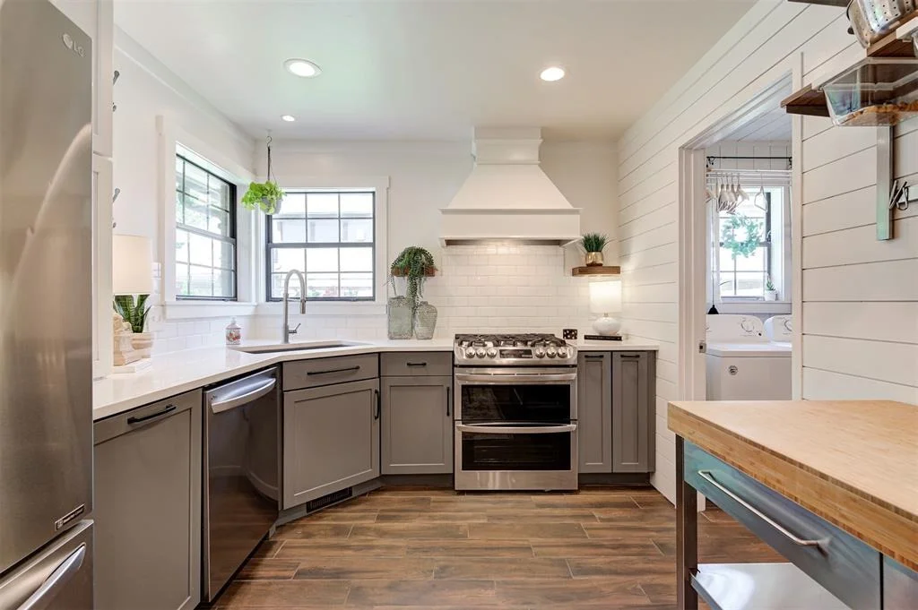 Photo of 3725 Coachlight Drive
