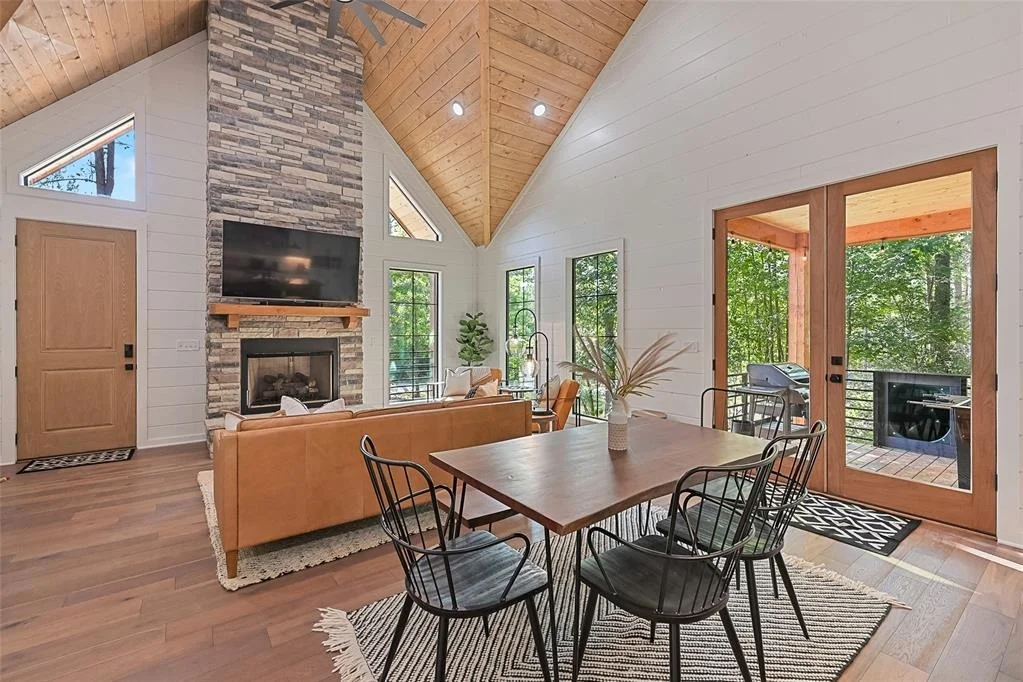 Photo of 42 Hickory Ridge Road