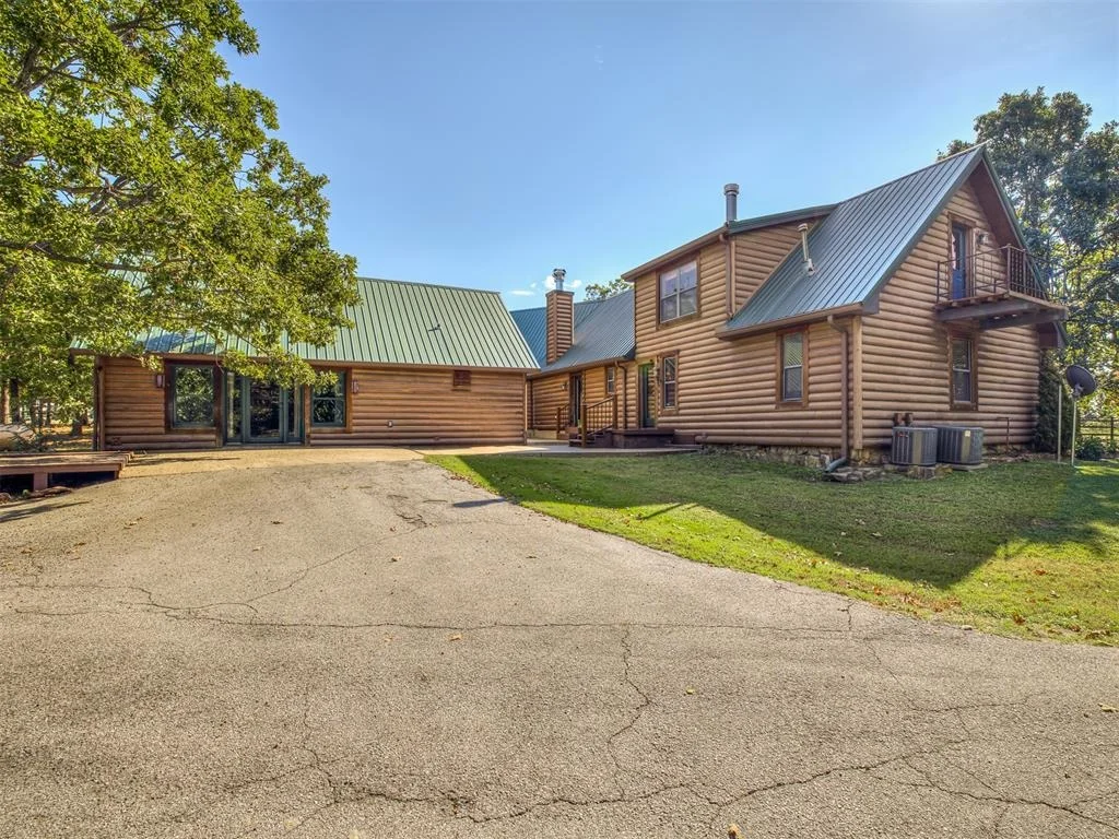 Photo of 15700 Holt Road