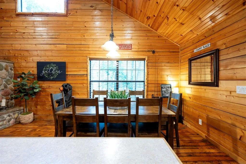 Photo of 680 Chinook Road