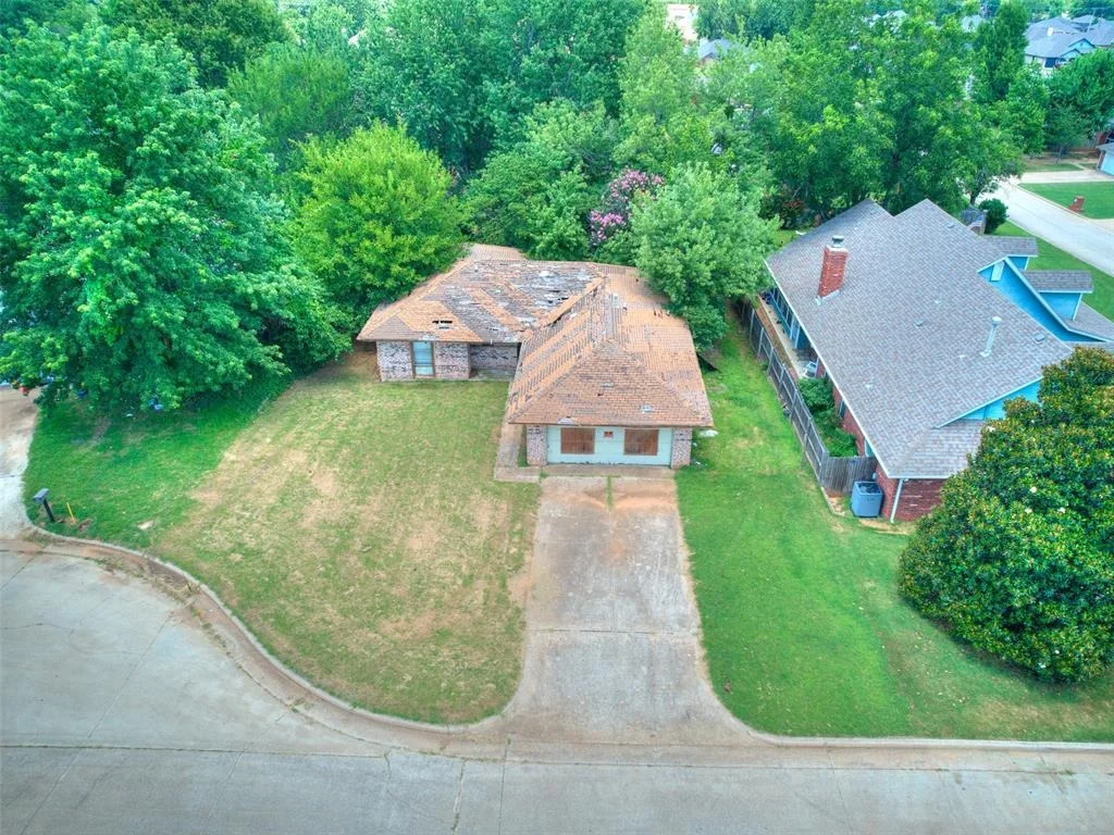 Photo of 20579 Brush Creek Boulevard