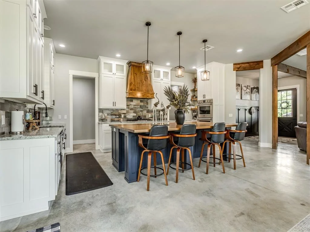 Photo of 135 Dixie Cove