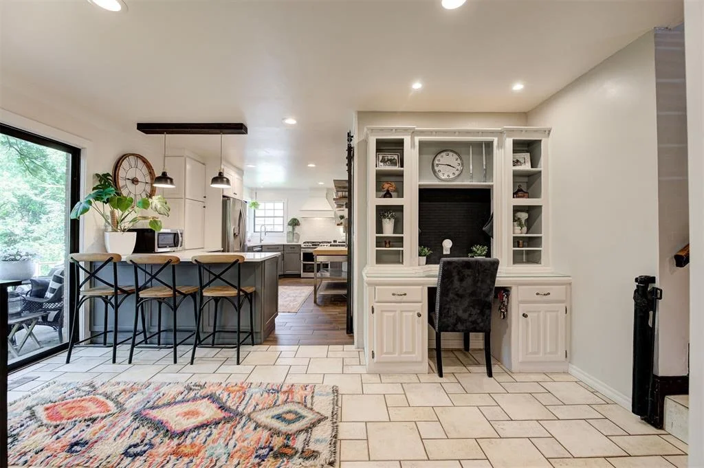 Photo of 3725 Coachlight Drive