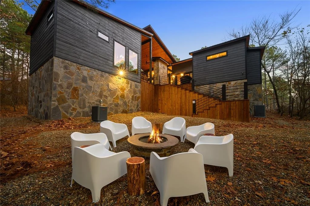 Photo of 1275 Pine Hills Road