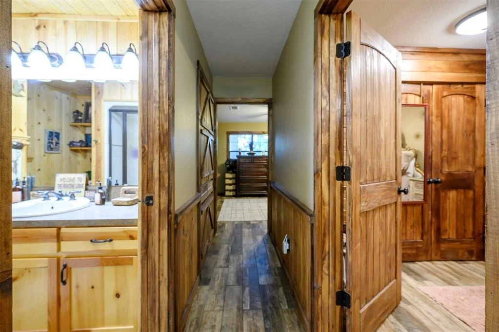 Photo of 2352 Pollard Road