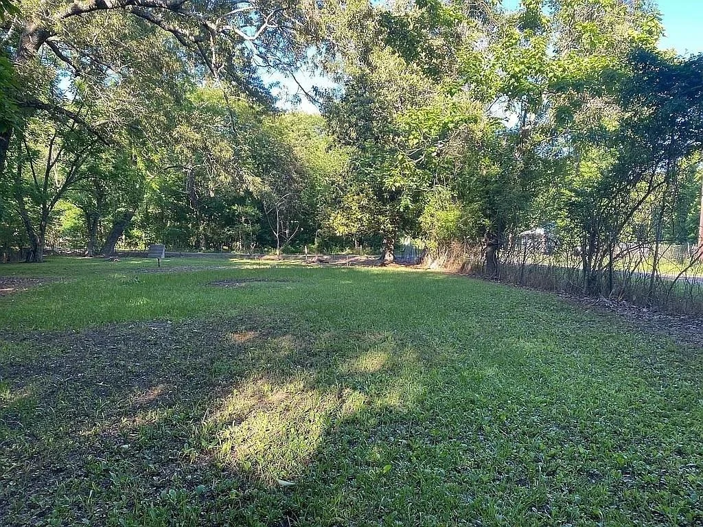 Photo of 901 Dierks Street