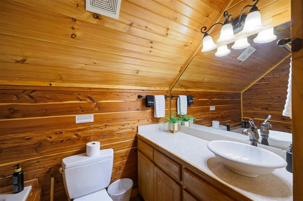 Photo of 680 Chinook Road