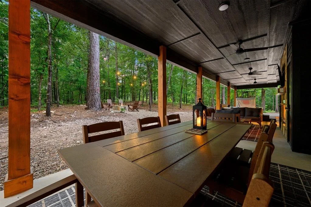 Photo of 590 Three Creeks Road