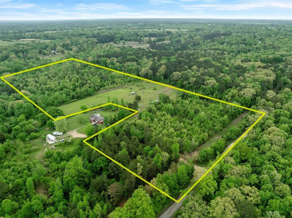 Photo of 728 Whipporwill Road