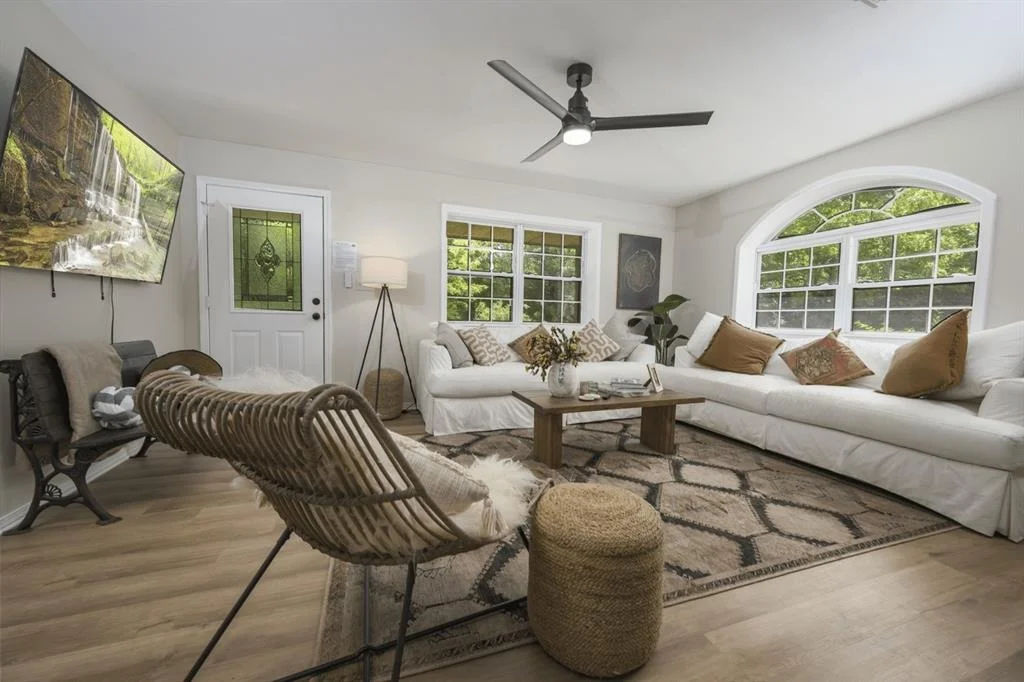 Photo of 2475 Belpine Loop