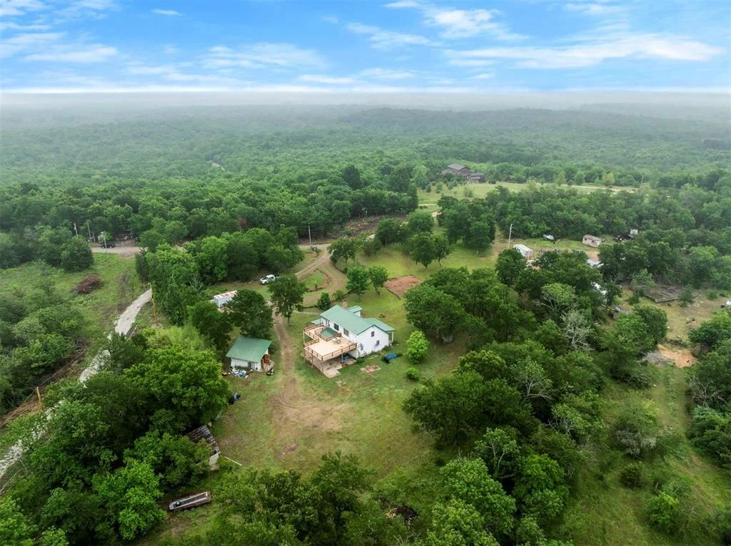 Photo of 1037 River Bluff Road