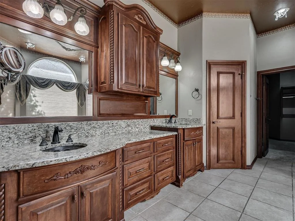 Photo of 12901 Anduin Avenue