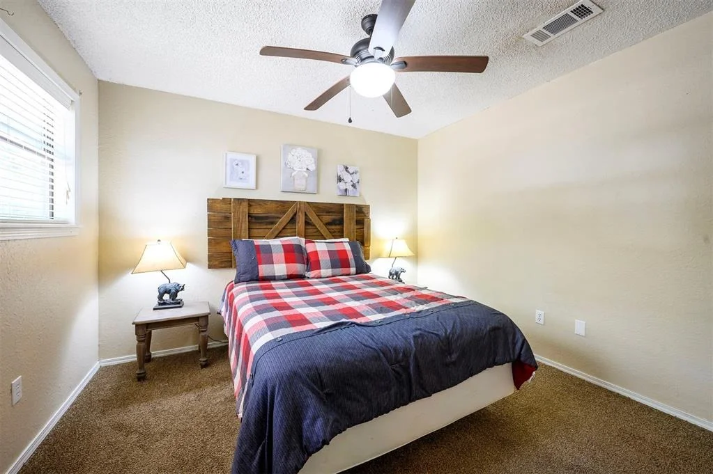 Photo of 263 Crooked Oaks Lane