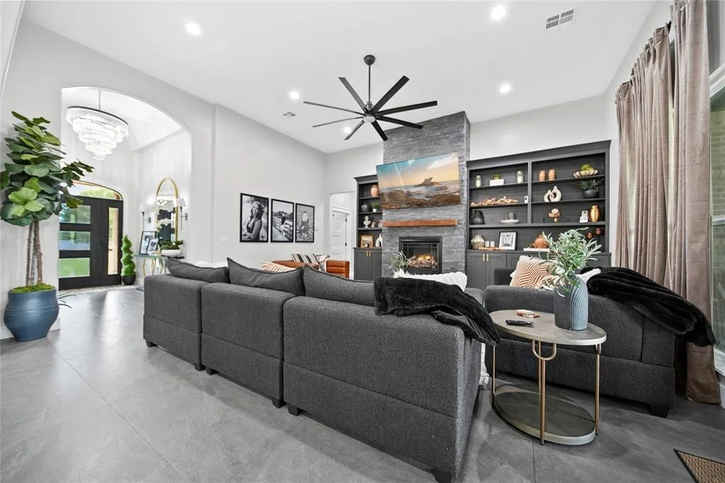 Photo of 416094 E 1170 Road