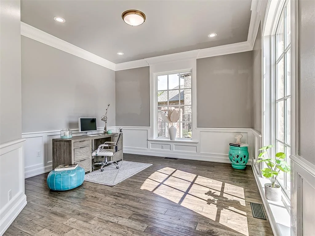 Photo of 18601 Wolf Creek Drive