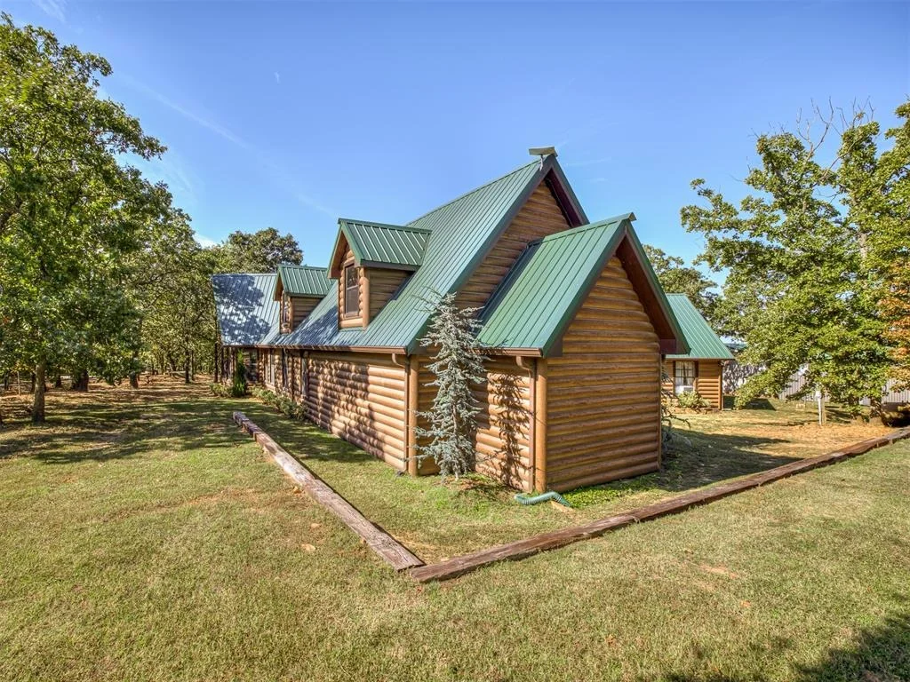 Photo of 15700 Holt Road