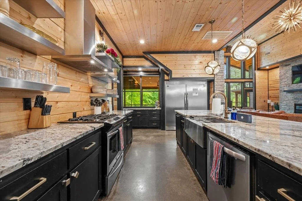 Photo of 653 Lost Cedar Trail