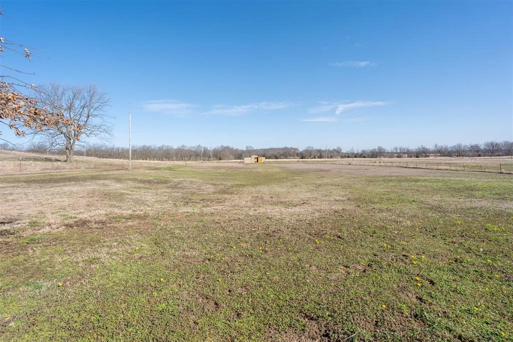Photo of 409748 E 1160 Road