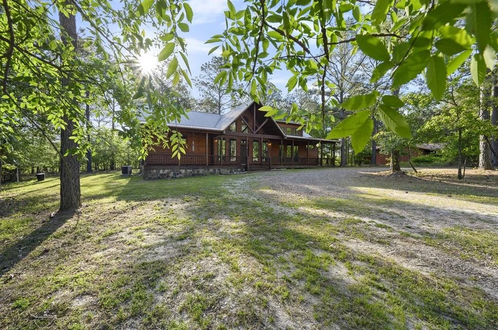 Photo of 94 Willow Bend Road