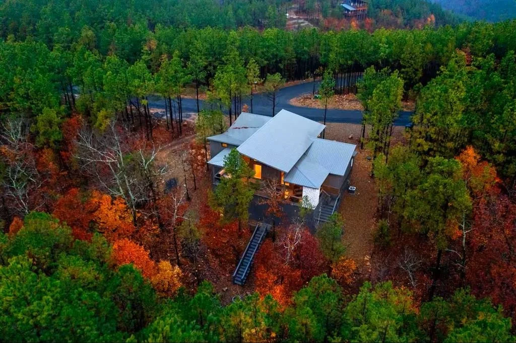 Photo of 836 Timberline Trail