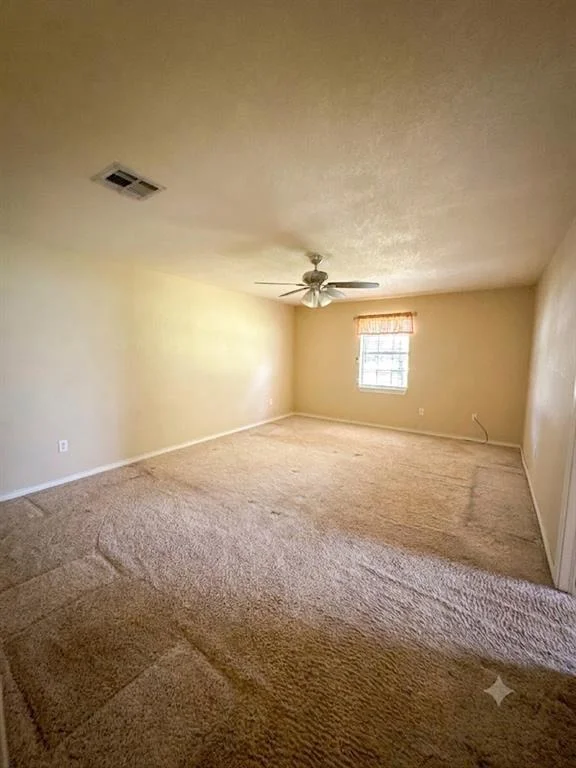 Photo of 1075 N 4285 Road