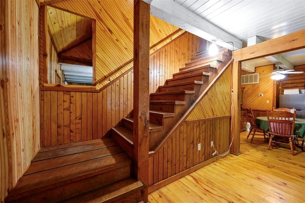 Photo of 1037 River Bluff Road