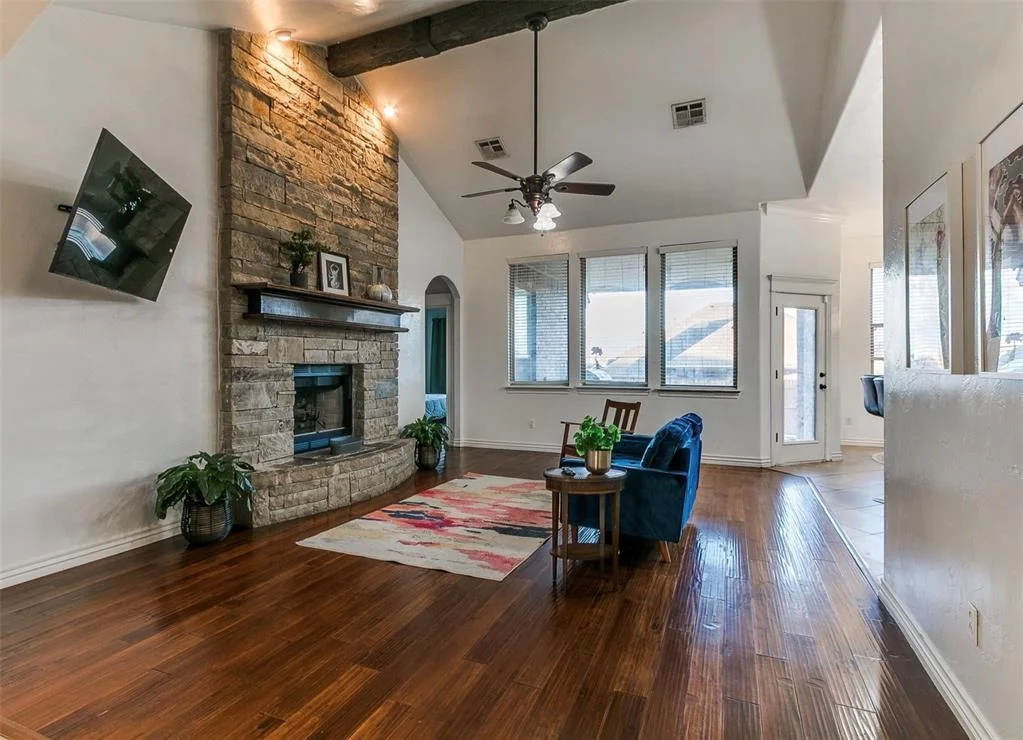 Photo of 307 Summit Bend