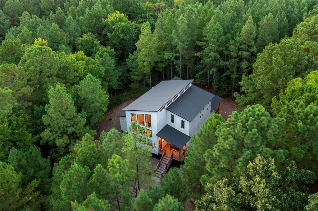 Photo of 57 Mountain Ash Trail