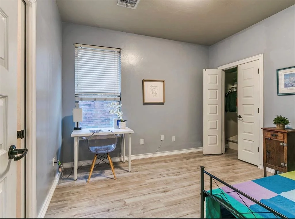 Photo of 307 Summit Bend