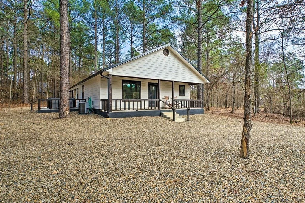 Photo of 167 Oak Stone Lane