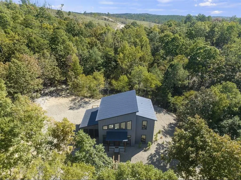 Photo of 48 George William Forest Trail