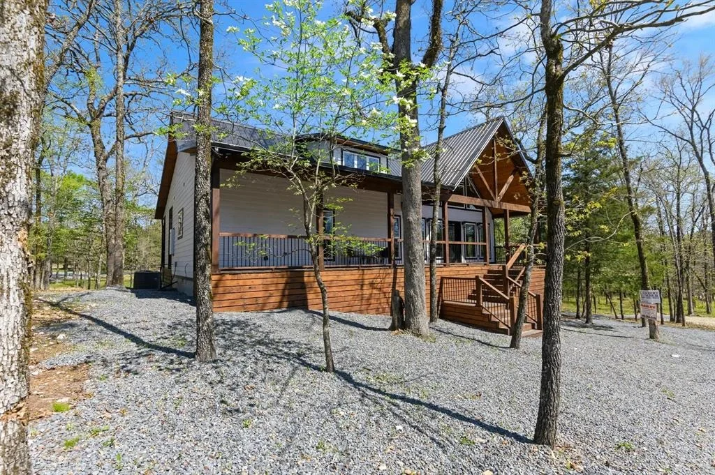 Photo of 862 Hickory Post Road