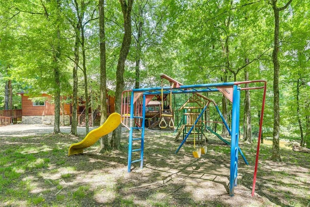 Photo of 5589 Cress Road