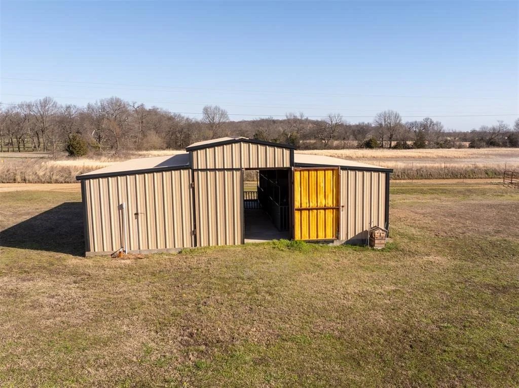 Photo of 409748 E 1160 Road