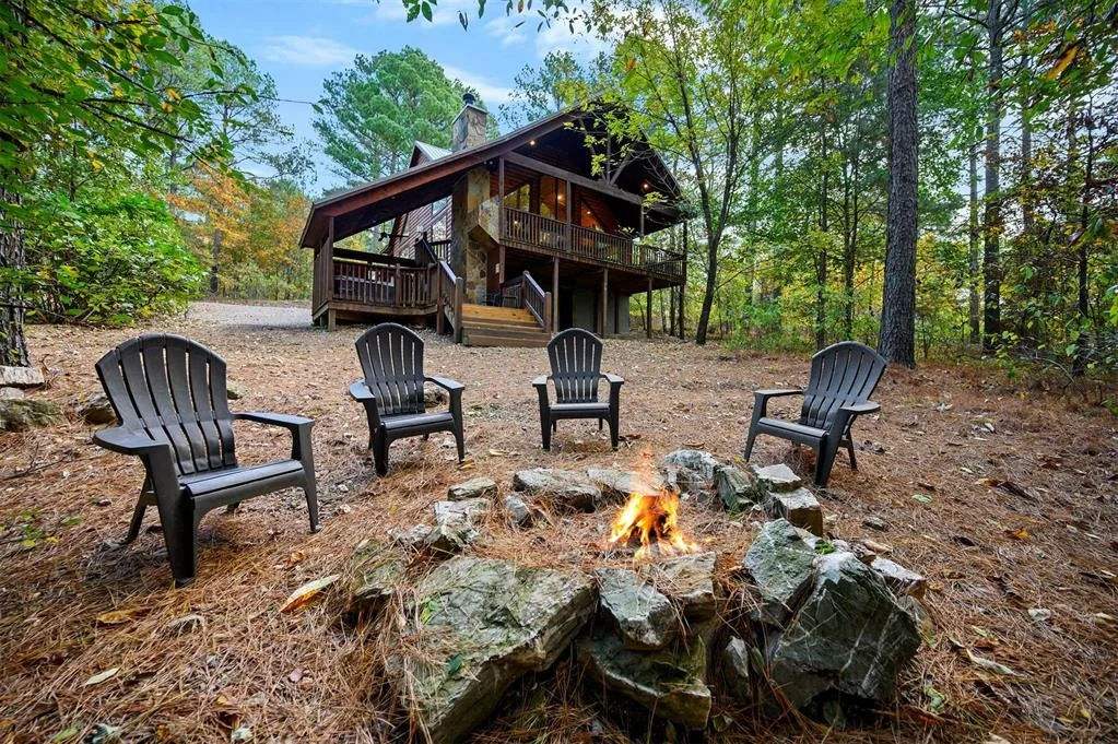 Photo of 126 Mountain Pine Trail