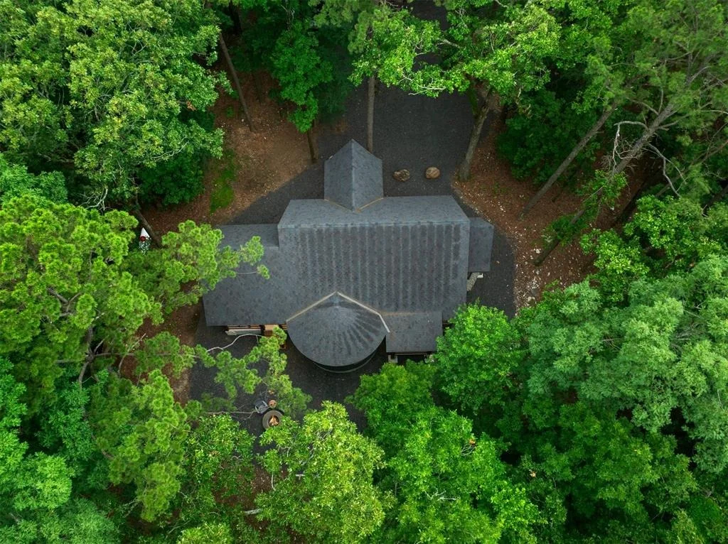Photo of 667 Chinook Road