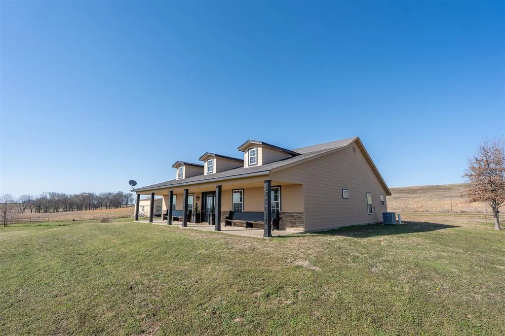 Photo of 409748 E 1160 Road
