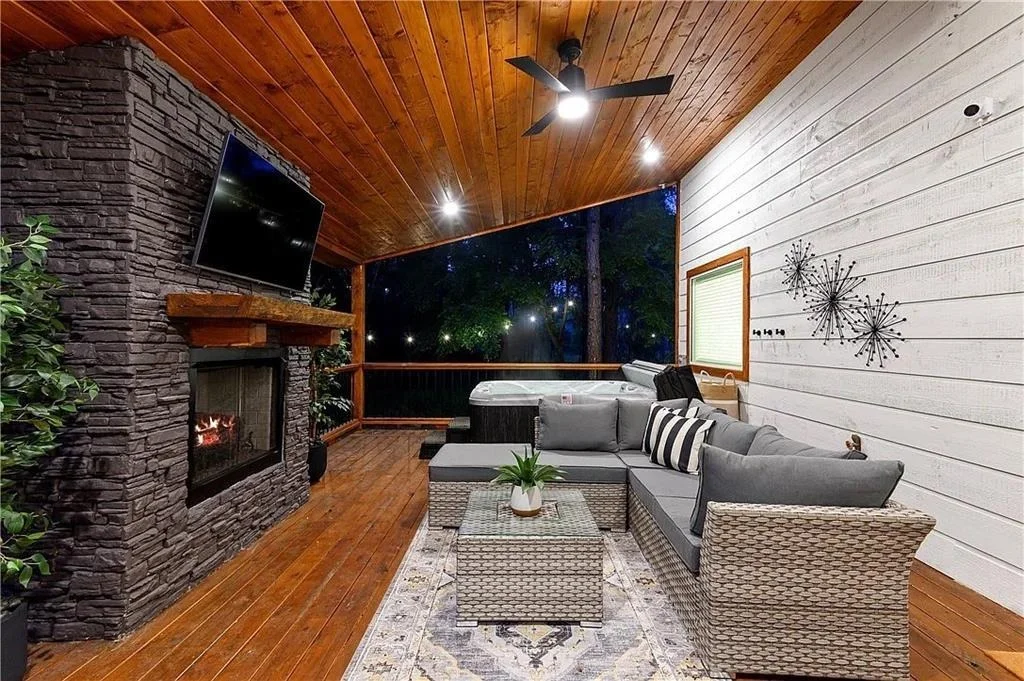 Photo of 20 Forrest Lane