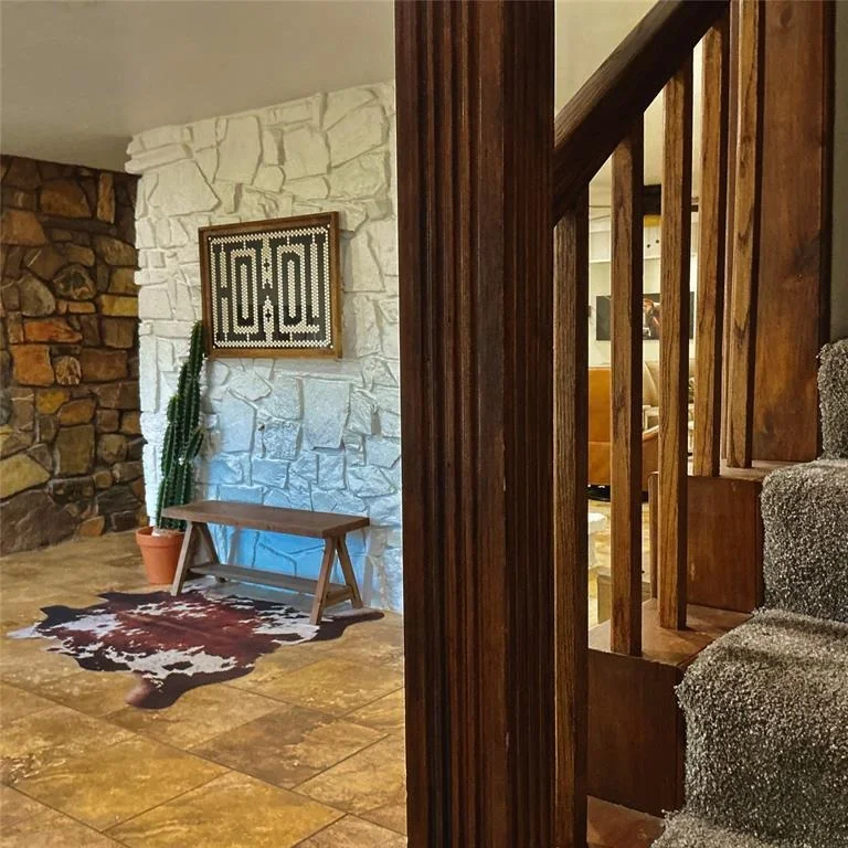 Photo of 868 N Living Land Road